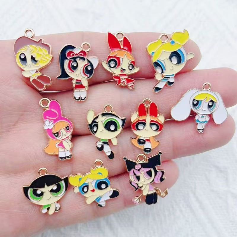 Drop Earrings - 10 قطع من قلادات الفتيات الكرتونية