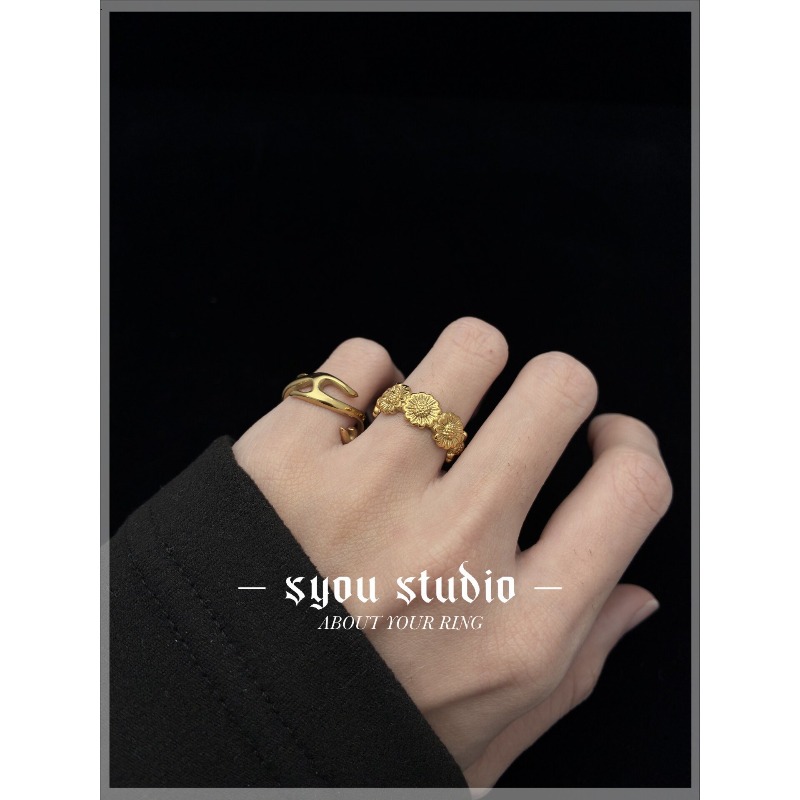 خاتم زوجي بتصميم عباد الشمس ال - مراجعة Titanium Steel Ring وسعره