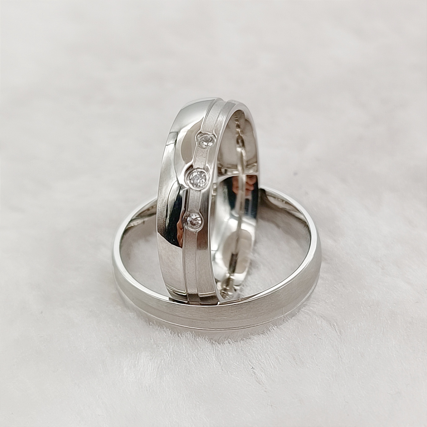 أربطة زفاف متطابقة للذكرى السن - مراجعة Titanium Steel Ring وسعره